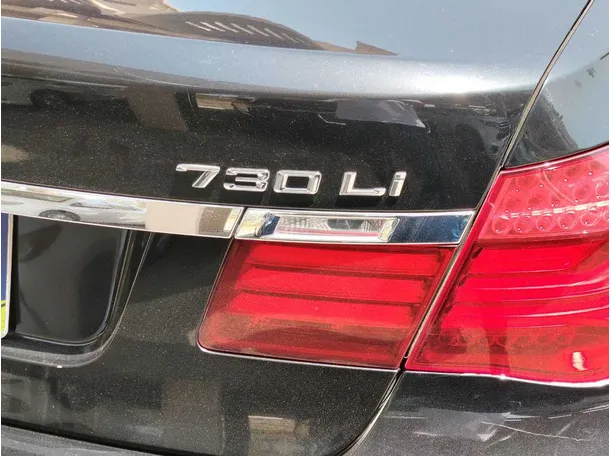 Car image 35