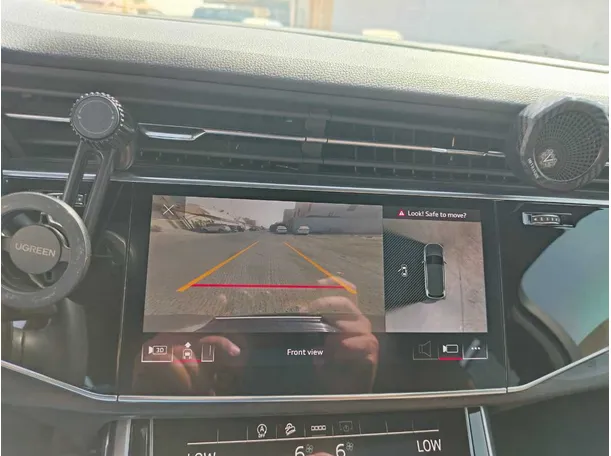 Car image 40