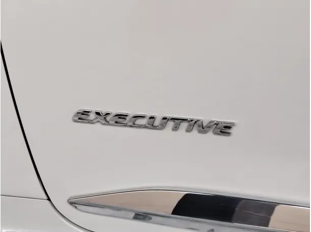Car image 33