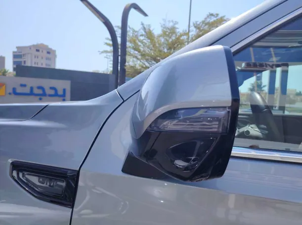 Car image 35