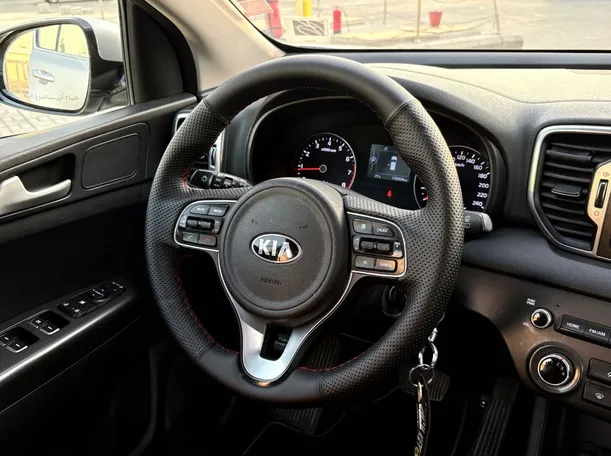 Car image 22