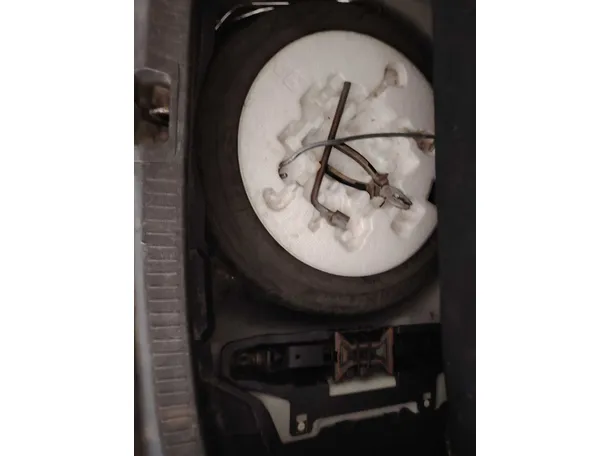 Car image 47