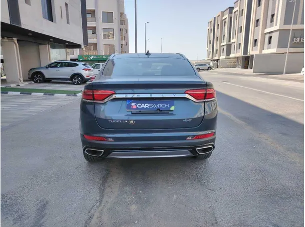 Car image 6