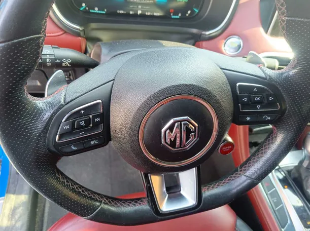Car image 24