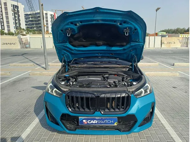 Car image 25