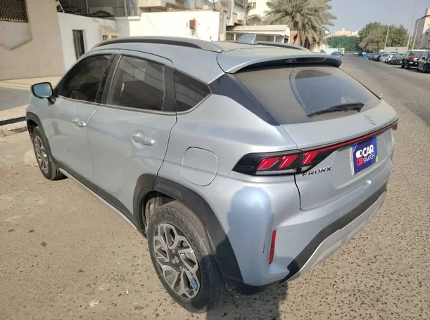 Car image 7