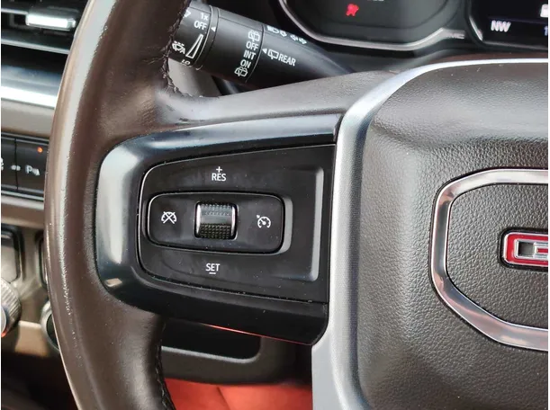 Car image 27