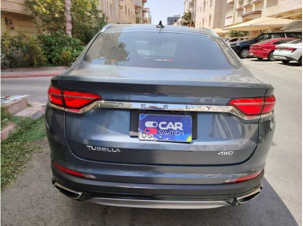 Car image 6