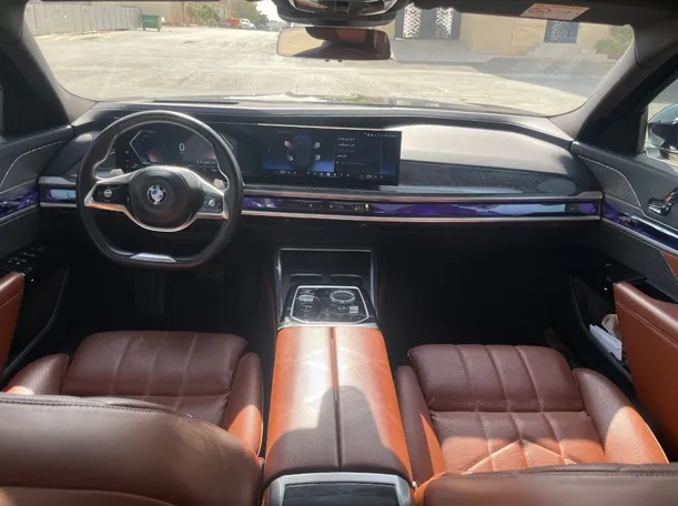 Car image 20