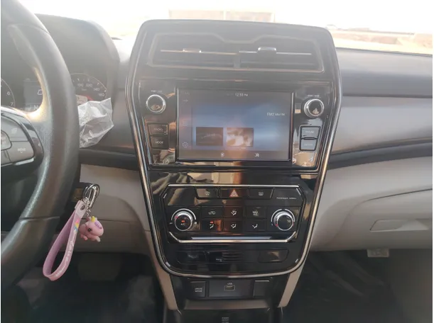 Car image 22