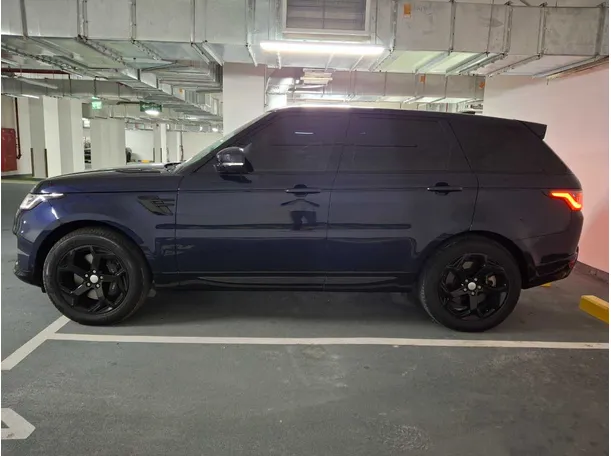 Car image 7