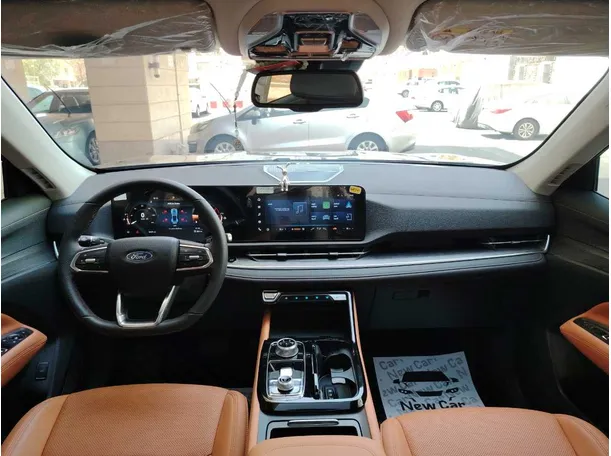 Car image 18