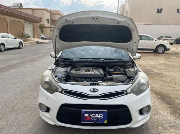 Car image 15