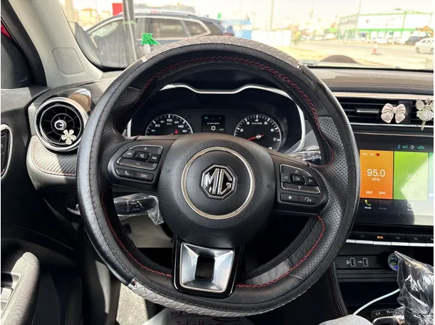 Car image 22