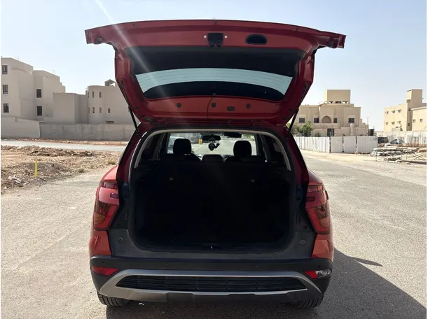 Car image 24