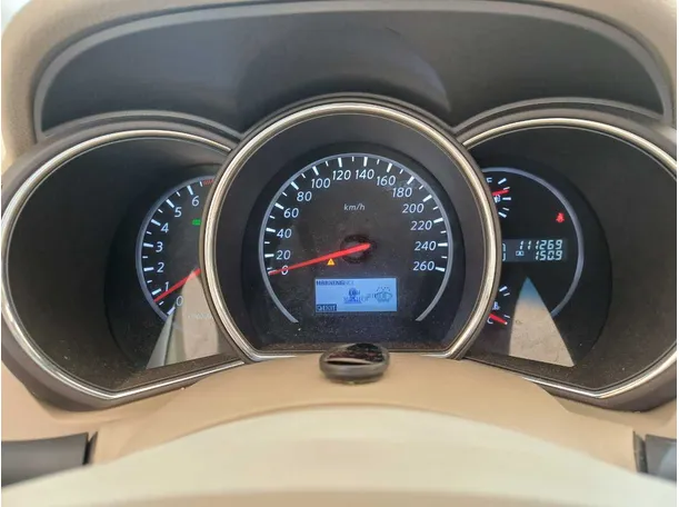 Car image 19