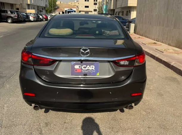 Car image 7