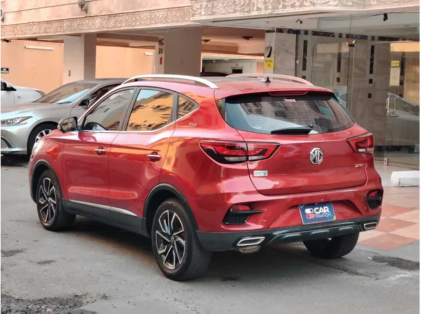 Car image 7