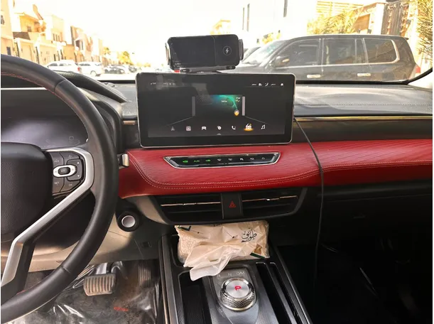 Car image 19
