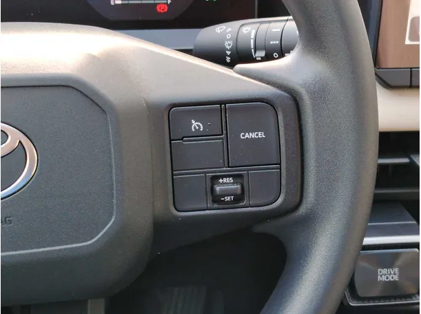 Car image 34