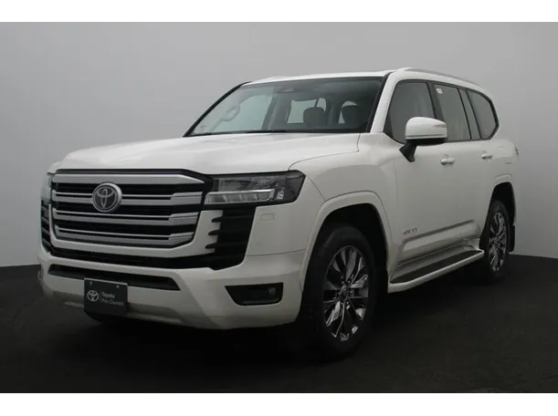 2025 تويوتا لاندكروزر في دبي