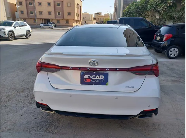 Car image 6