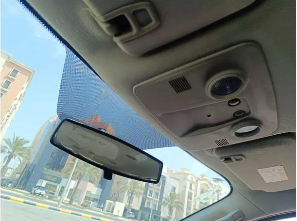 Car image 26