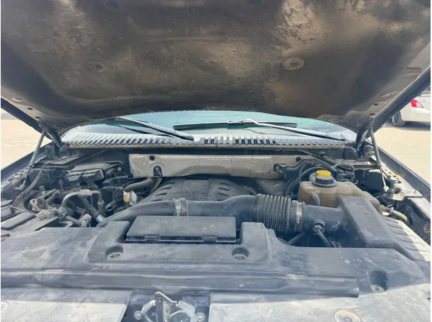 Car image 26