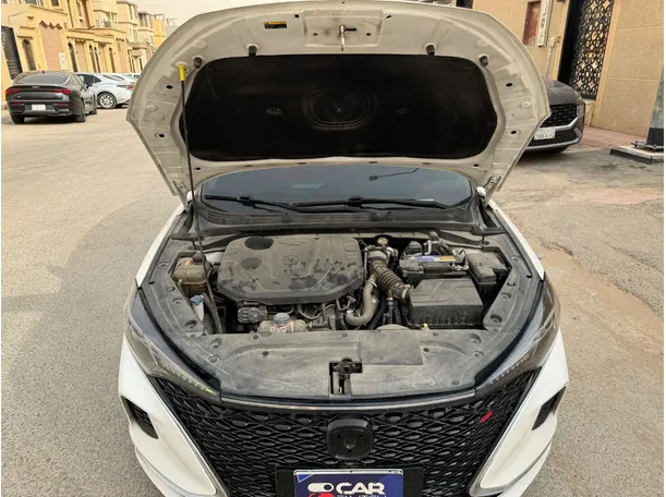 Car image 26