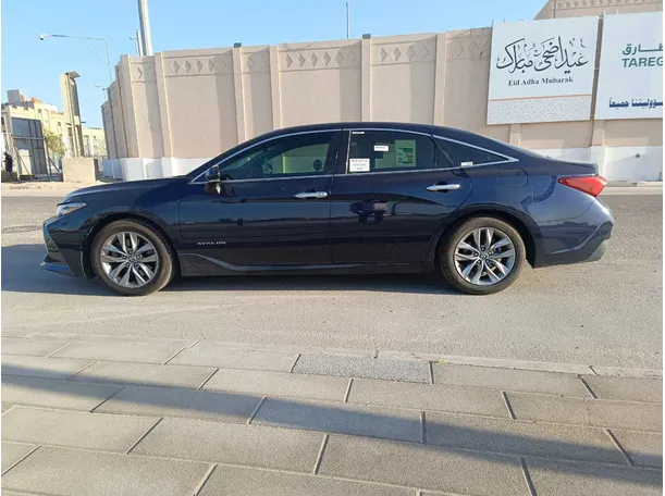 Car image 10