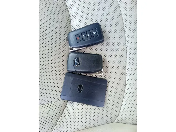 Car image 43
