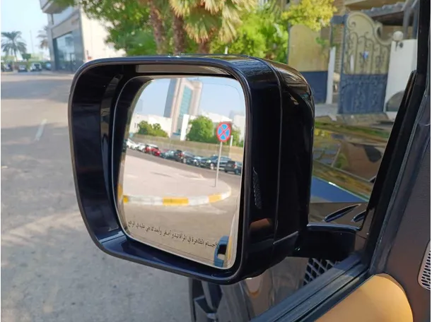 Car image 21