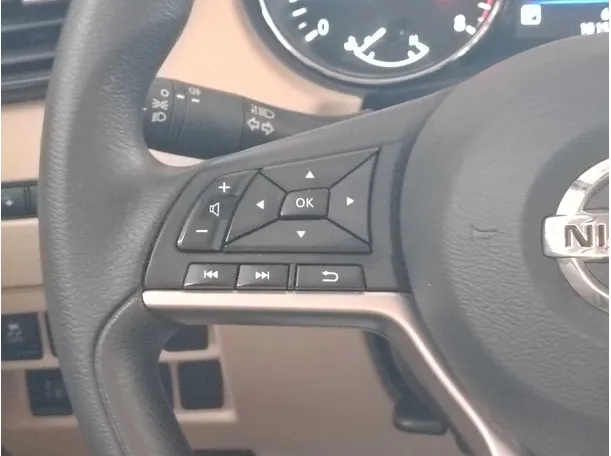 Car image 27