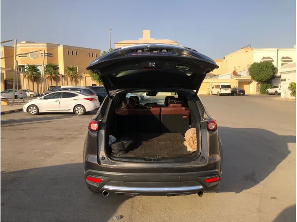 Car image 20