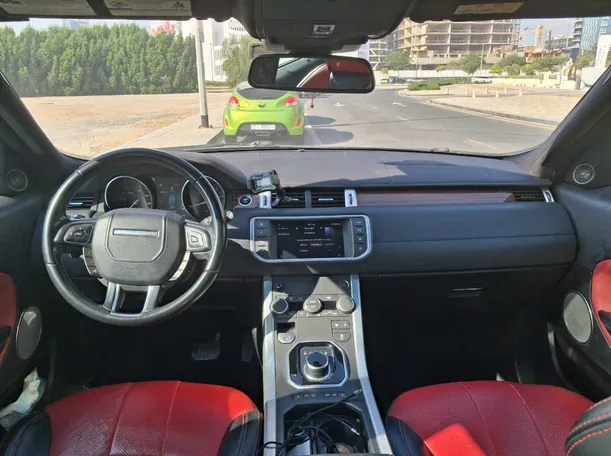 Car image 15