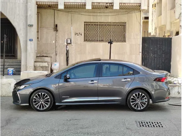 Car image 8