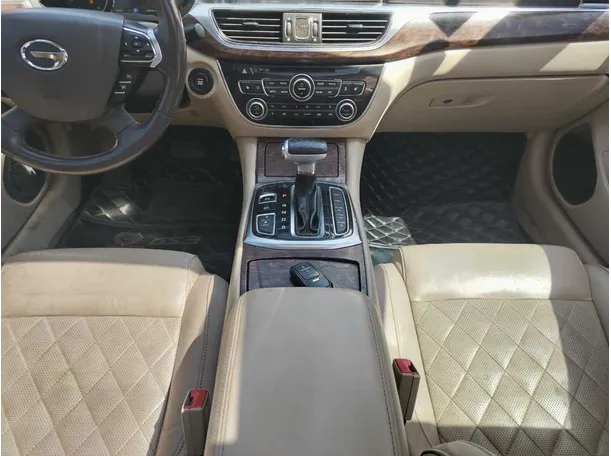 Car image 22