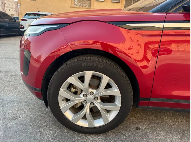 Car image 9