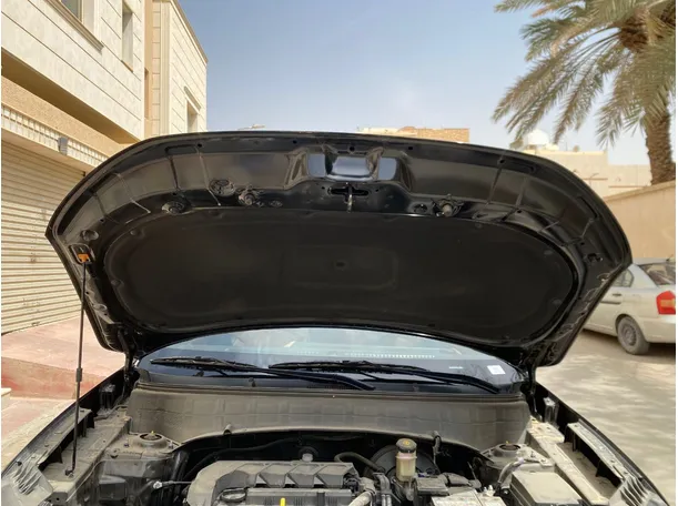 Car image 30