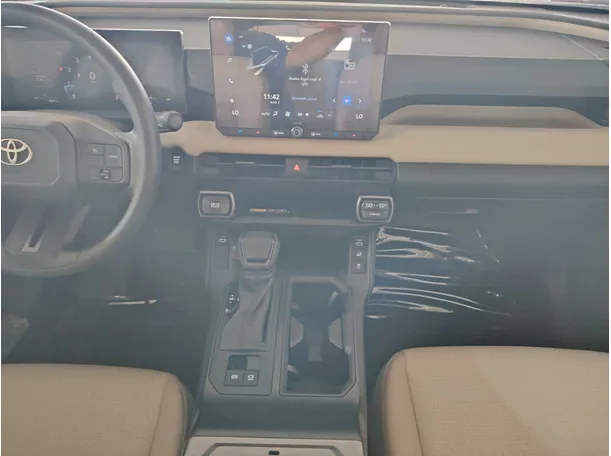 Car image 23