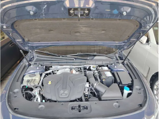 Car image 35