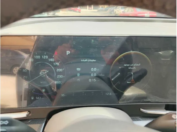 Car image 26