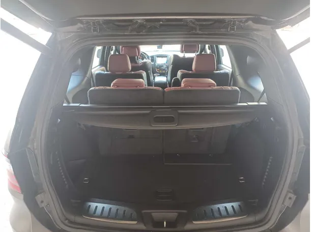 Car image 27