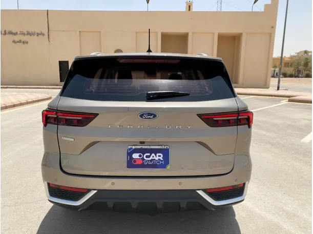 Car image 6