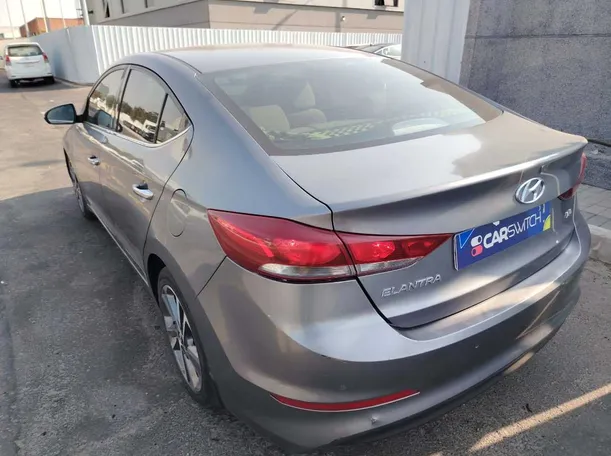 Car image 7