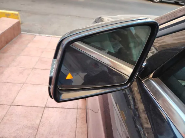 Car image 34