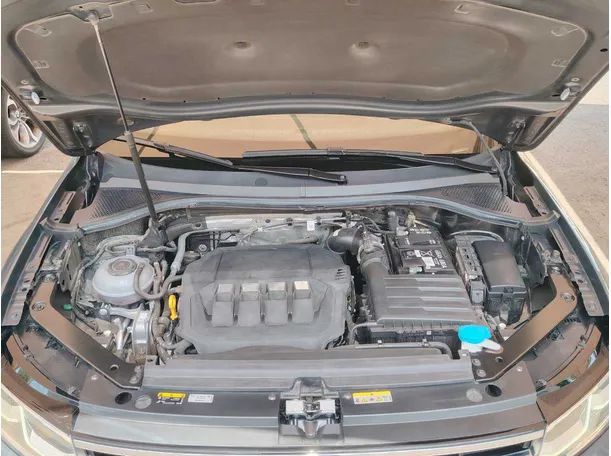 Car image 38