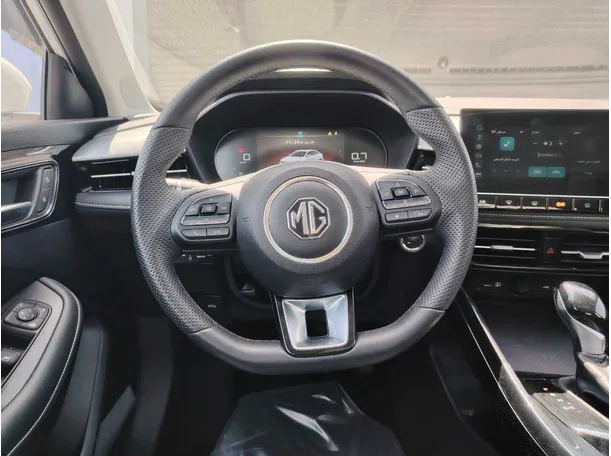 Car image 23