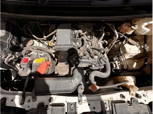 Car image 26