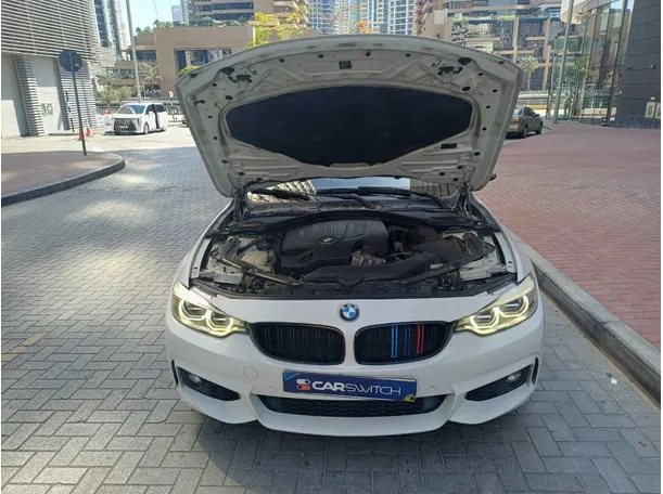 Car image 25